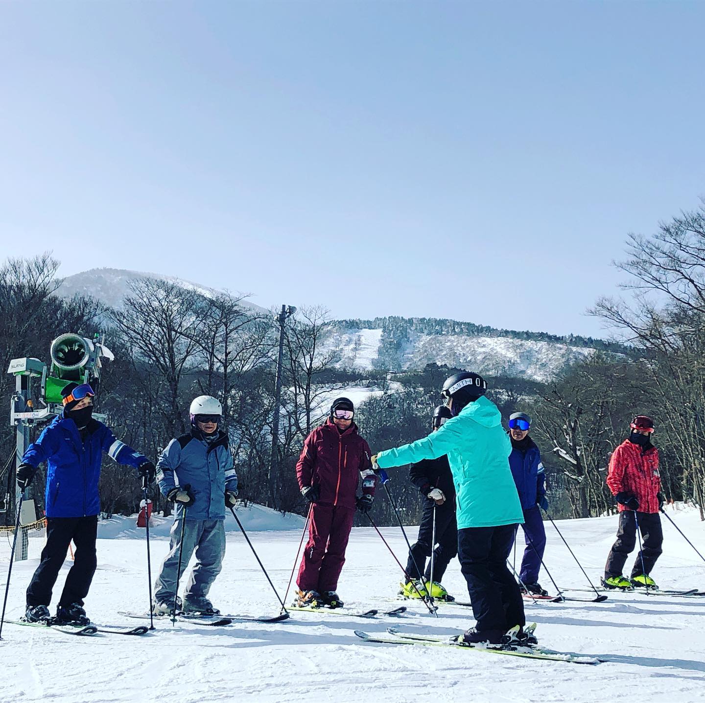 【中高年スキーの日について】⛷2/16 中高年スキーの日⛷は、悪天候が予測されるためお休みとさせていただきます。今シーズンは中高年スキーの日狙ったかのような荒天が続きます。参ったなぁ…#えぼしスキー場 #宮城蔵王プロスキースクール #スキースクール #スキーレッスン #シニアレッスン #中高年 #kidsskiing #キッズスキー #親子スキー #k2skis